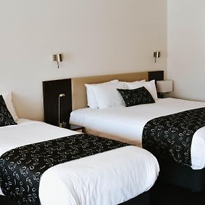 Superior King Twin Room